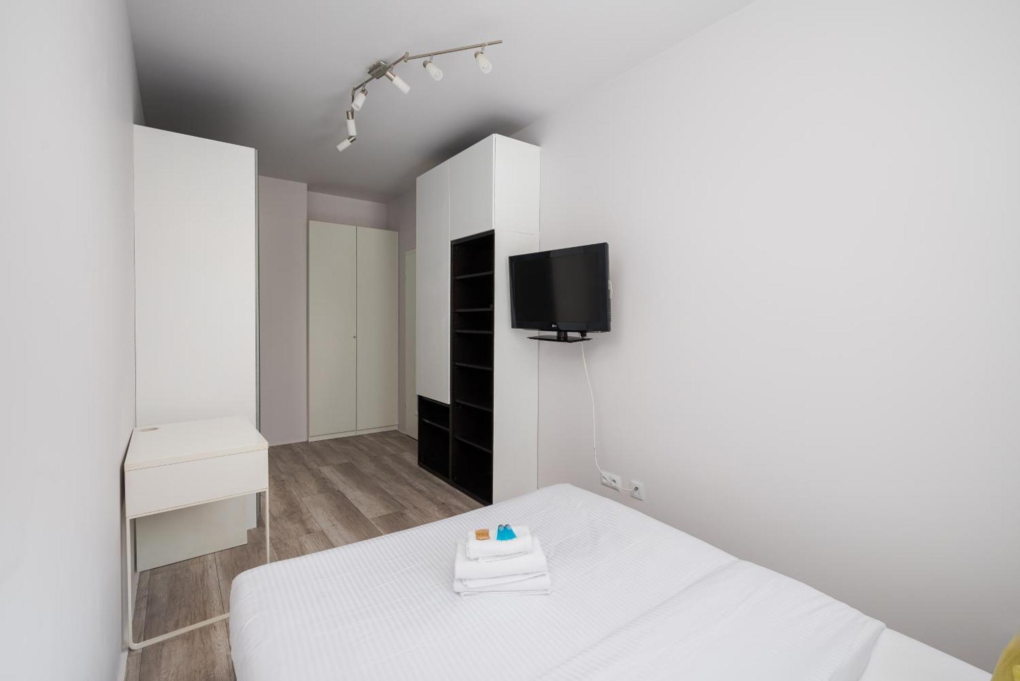 Metro Wawrzyszew 2-bedroom Apartament